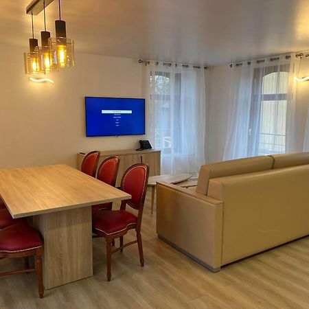 Residence De La Roseraie フロロンヴィル エクステリア 写真